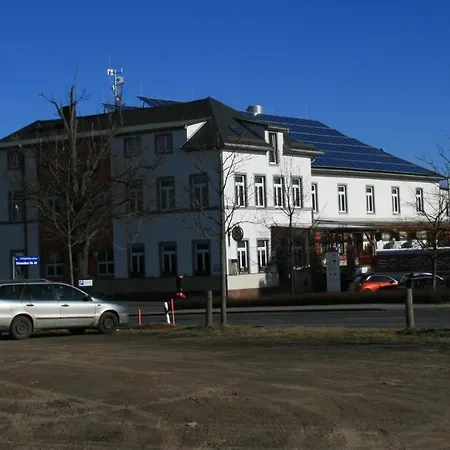 Konukevi Monteurunterkunft Schuetzenhaus 3*